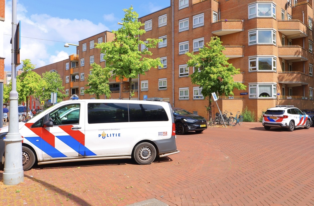 Gewonde bij steekincident, bloedspoor leidt politie naar slachtoffer - foto
