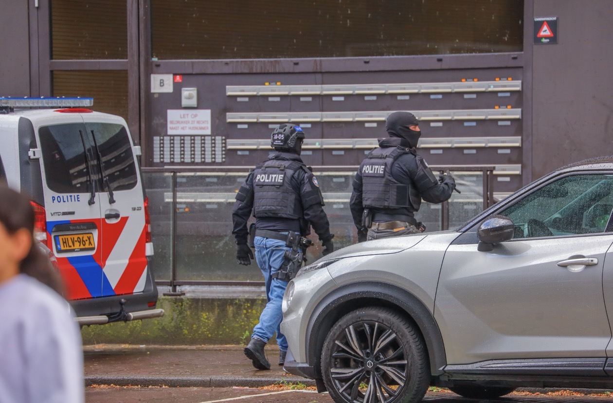 Politie massaal ingezet na incident met verward persoon