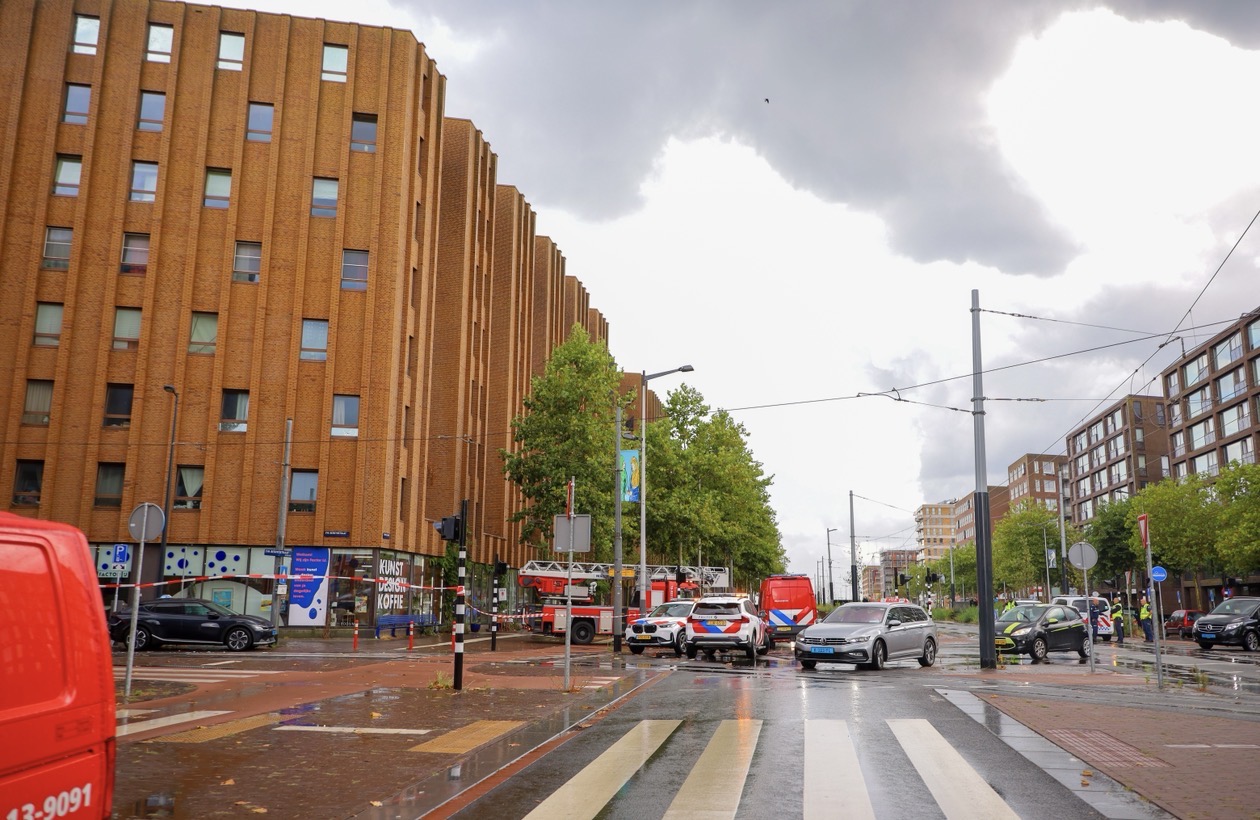Politie massaal ingezet na incident met verward persoon - foto