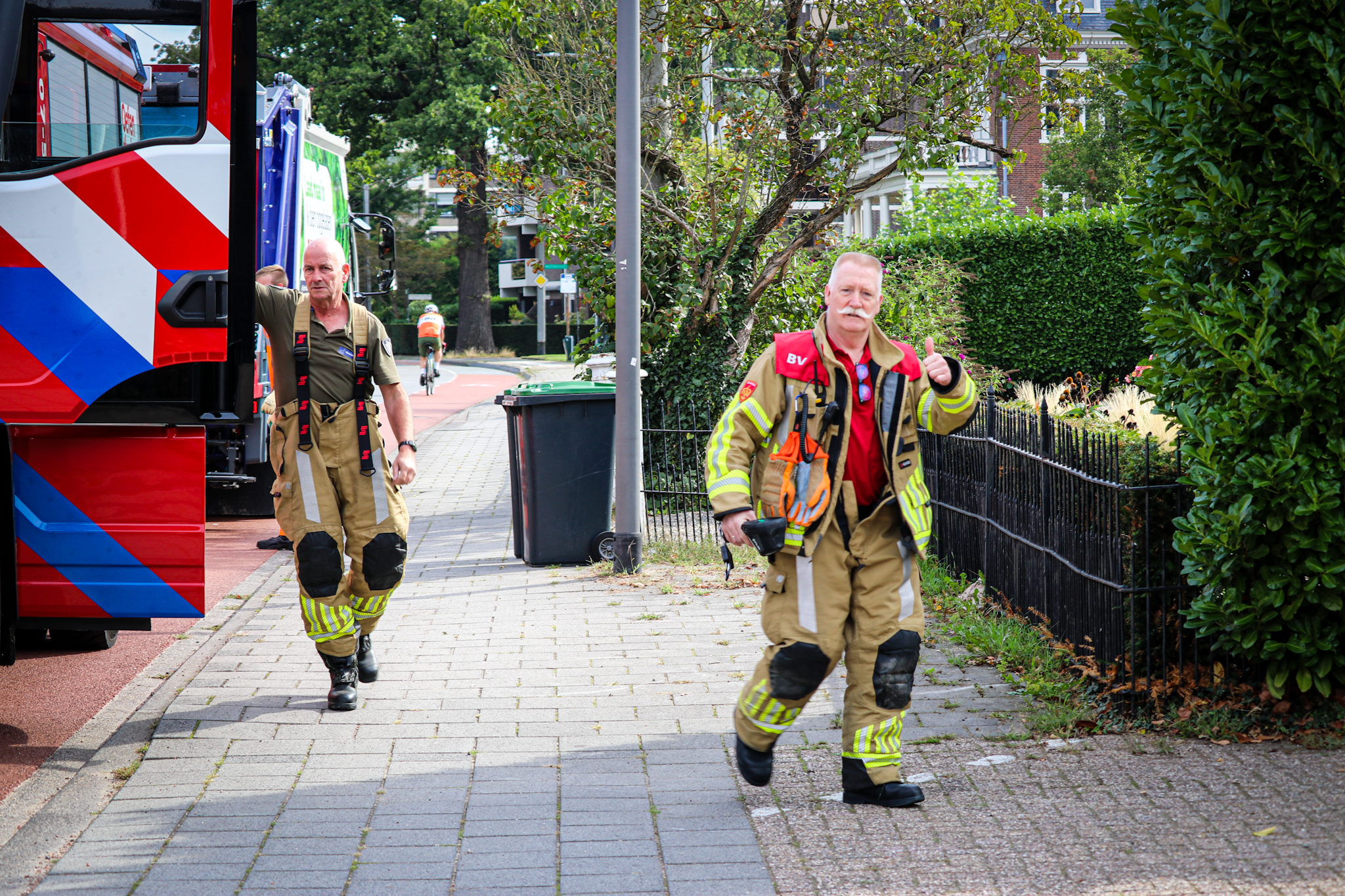 Brandweer rukt uit voor controle na mogelijke brandmelding - foto
