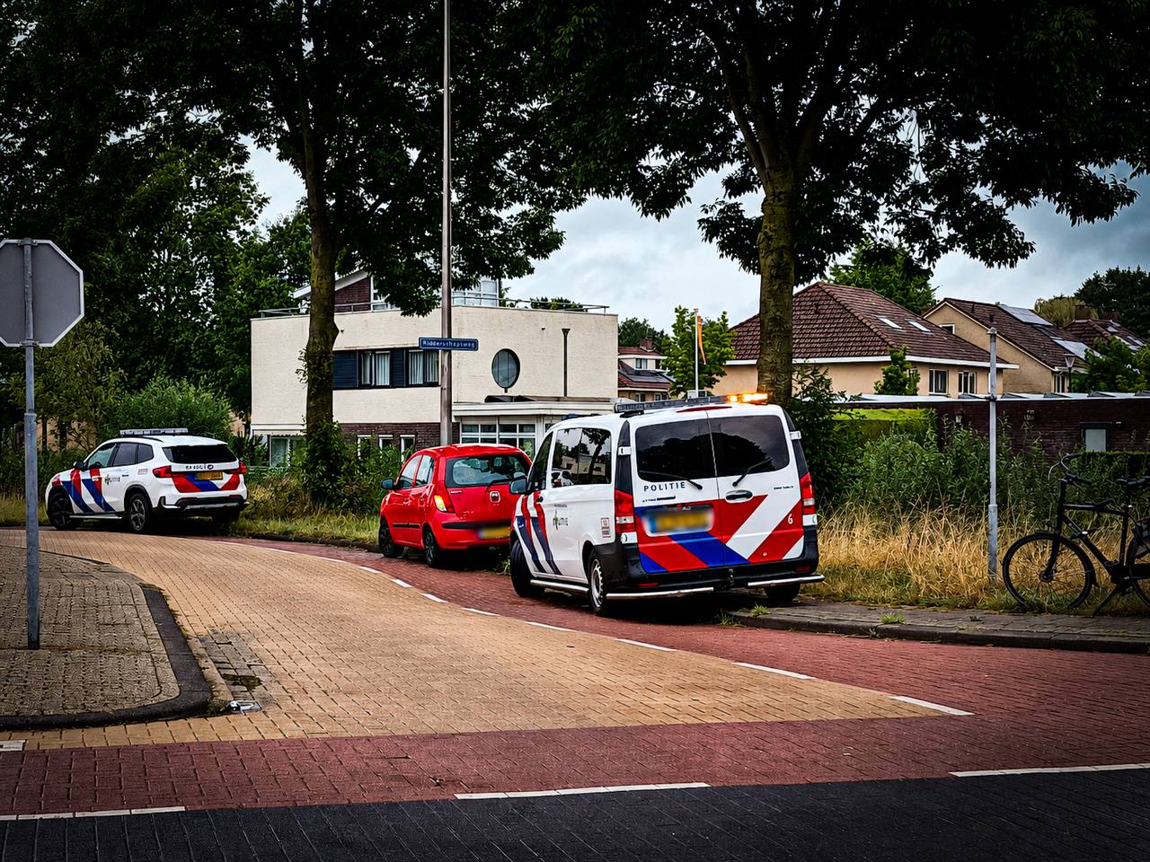 Fietser gewond bij aanrijding met auto op Harinkdijk in Raalte