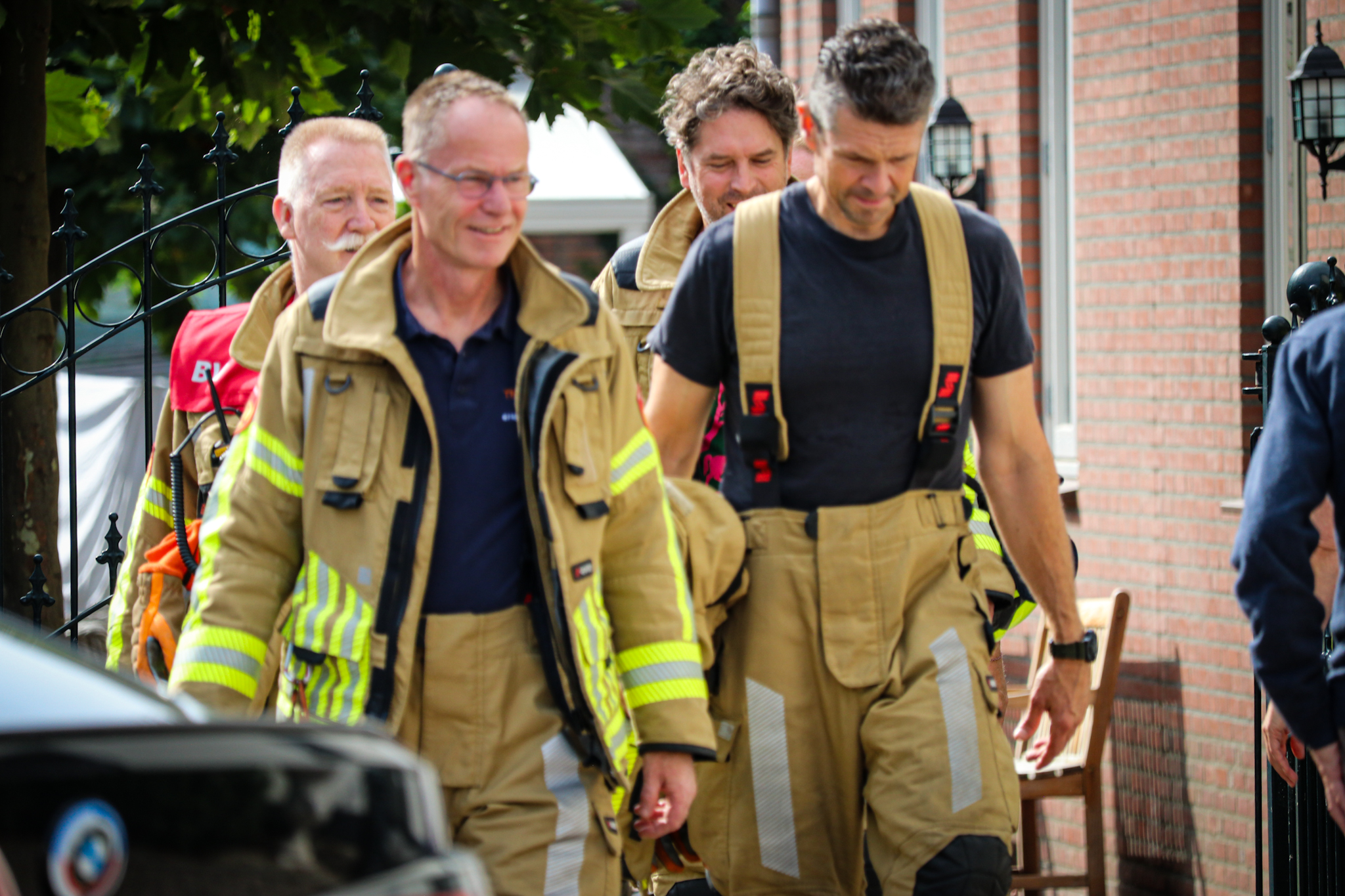 Brandweer rukt uit voor controle na mogelijke brandmelding - foto