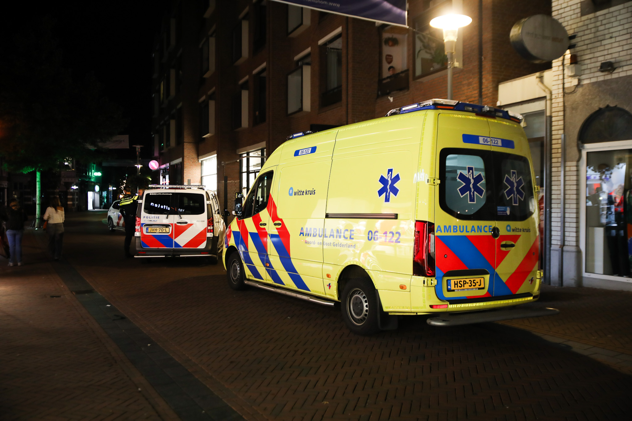 Jongen gewond bij steekpartij, verdachten op de vlucht - foto